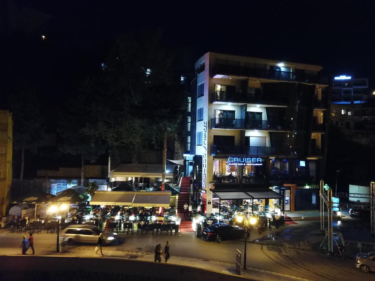 Hotel Cruiser Улцин Екстериор снимка